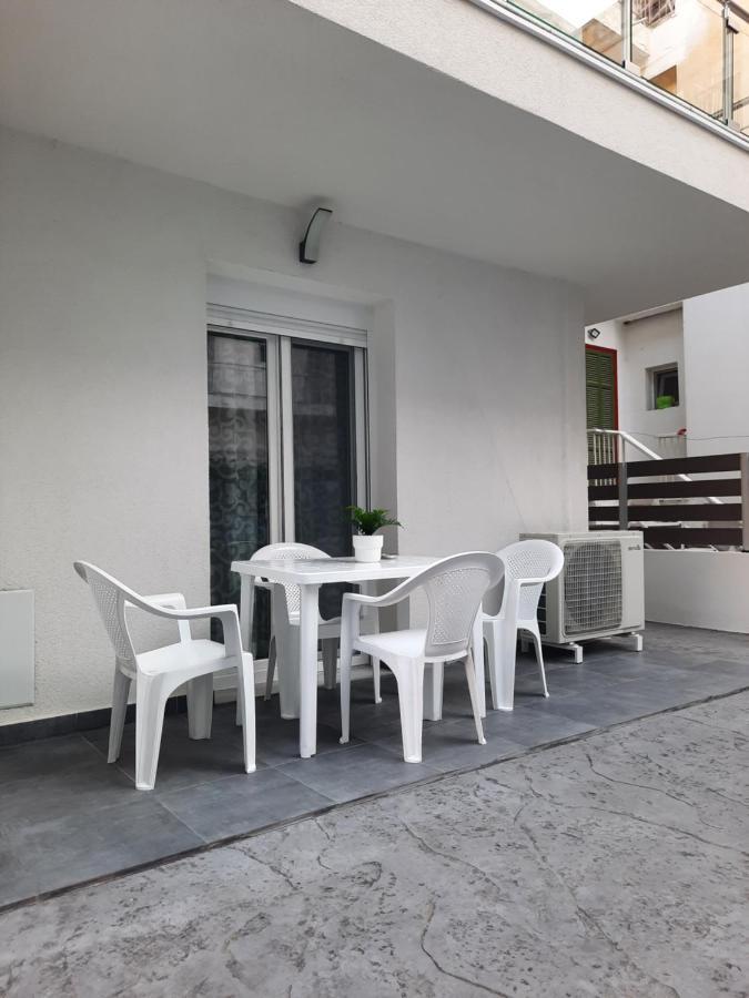 Ferienwohnung By The Sea Peraía Exterior foto